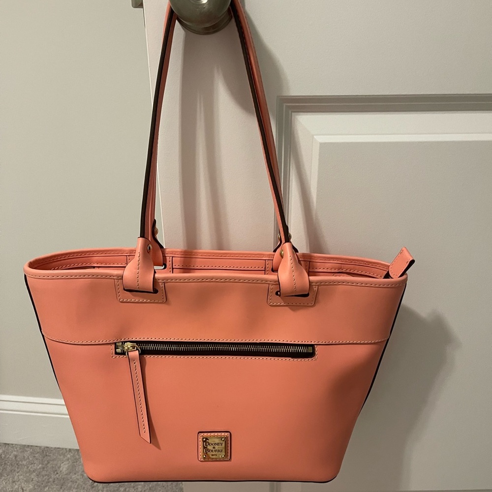 Dooney And Bourke Saffiano Shopper